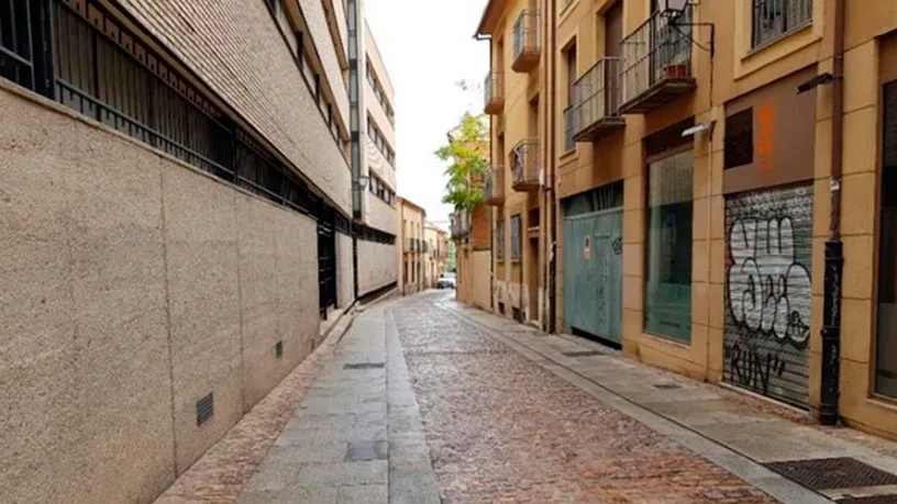 Extérieur - Historic Plot with Protected Facade in Zamora