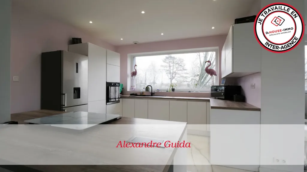 Kitchen - 8-Piece House with Jacuzzi in Sarralbe