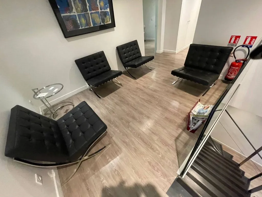 Séjour - Bureaux de Luxe avec Vue Rue d'Antibes à Cannes