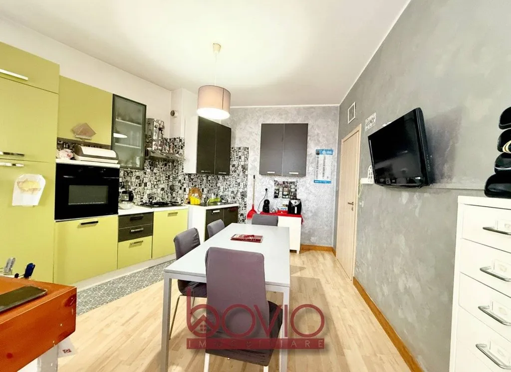 Söögituba - Quadruplex with Balcony in Bertolla, Turin