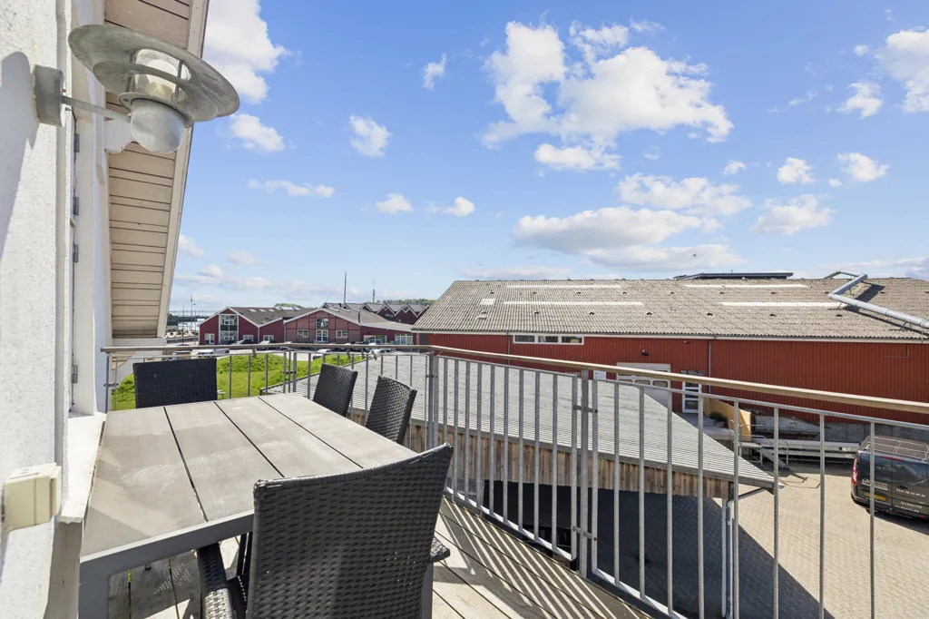 Balcon - Villa with Potential for Expansion in Hadsund
