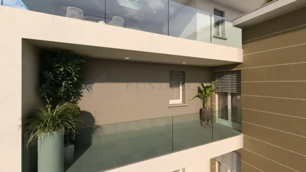 Terrasse - Contemporary Quadrilocale with Terraces in Treviolo