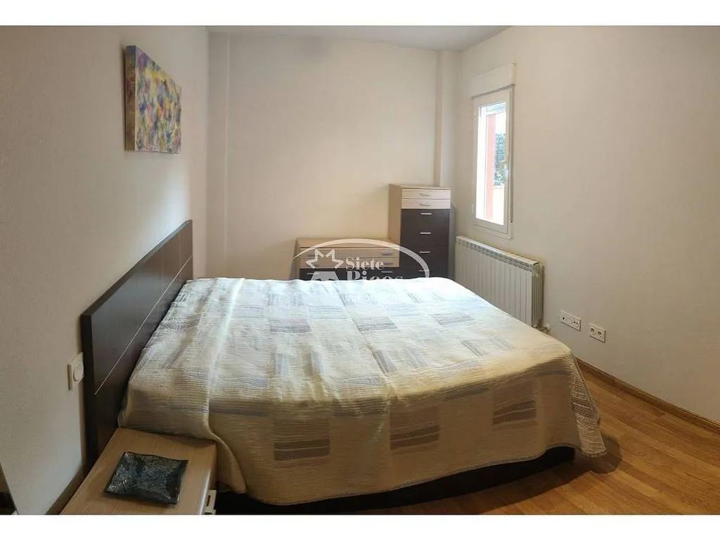 Chambres - 1-Bedroom Apartment with Private Patio in Espirdo