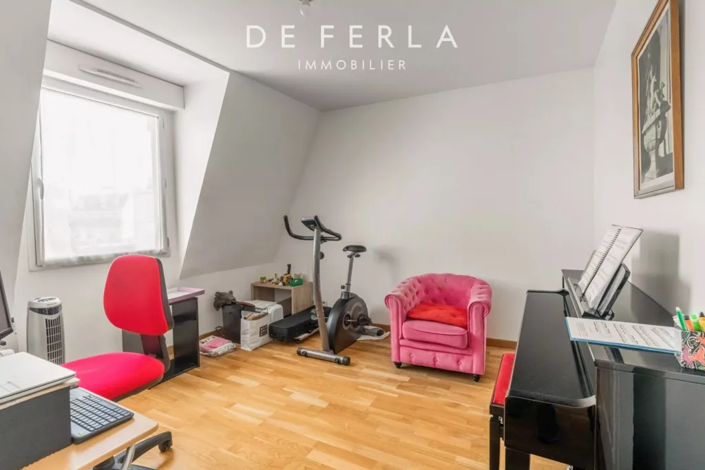 Bedrooms - Duplex with Terrace in 75014 Paris
