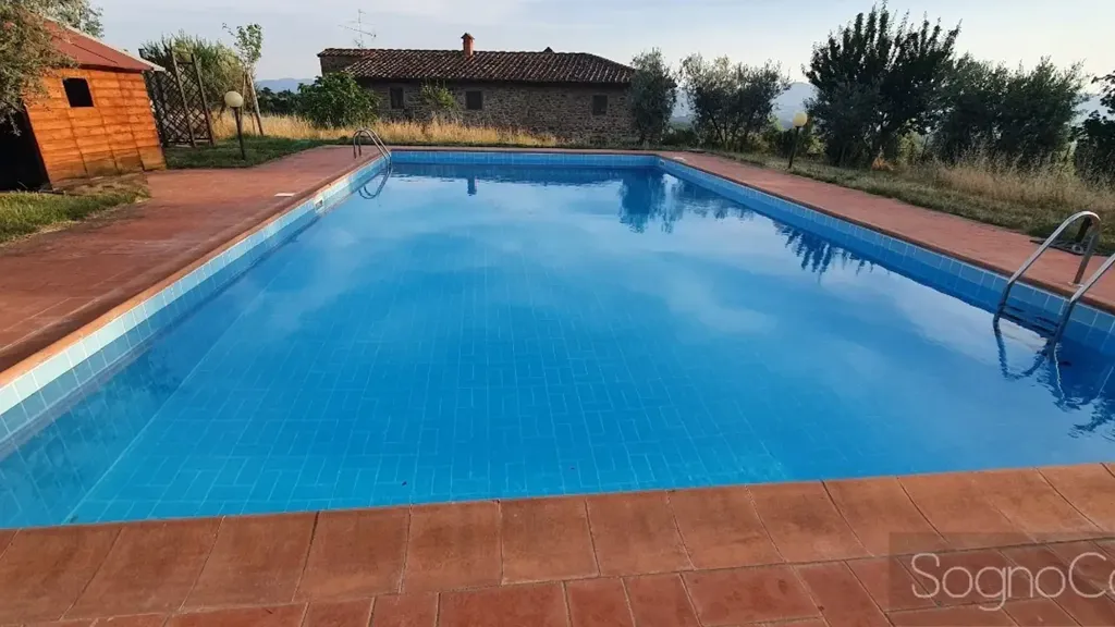 Piscine - Rustic Tuscan Farmhouse with Pool in Reggello