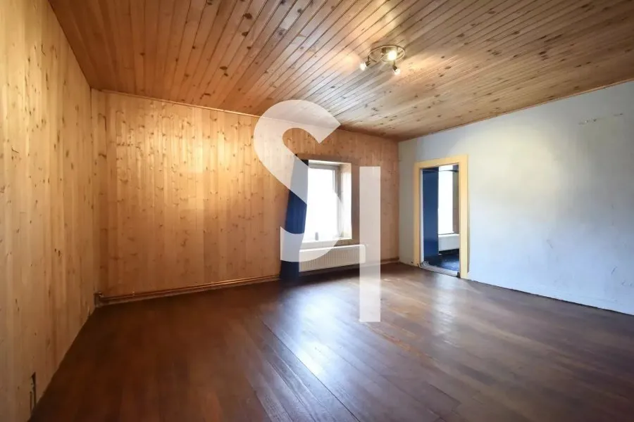 Pièces - Maison Semi-Détachée avec Jardin à Arlon
