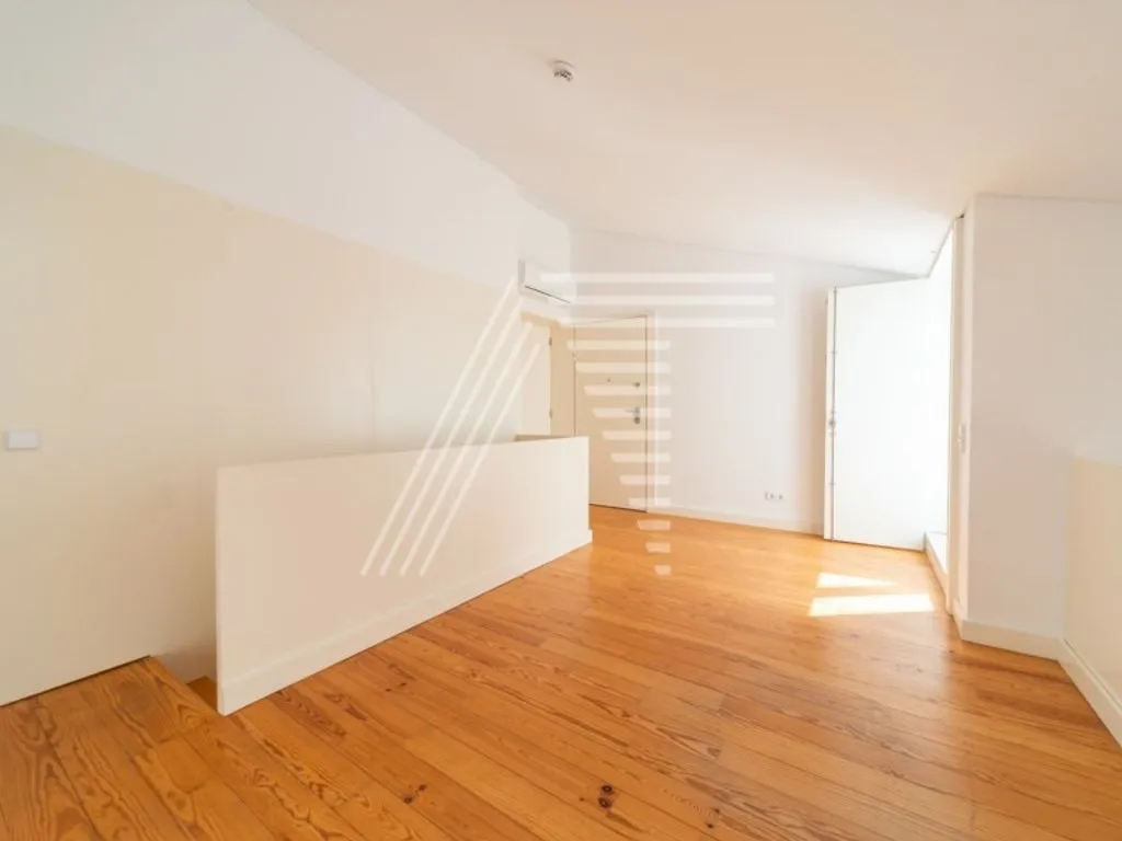 Toad - Luxury Duplex Flat with Panoramic View in Lisbon