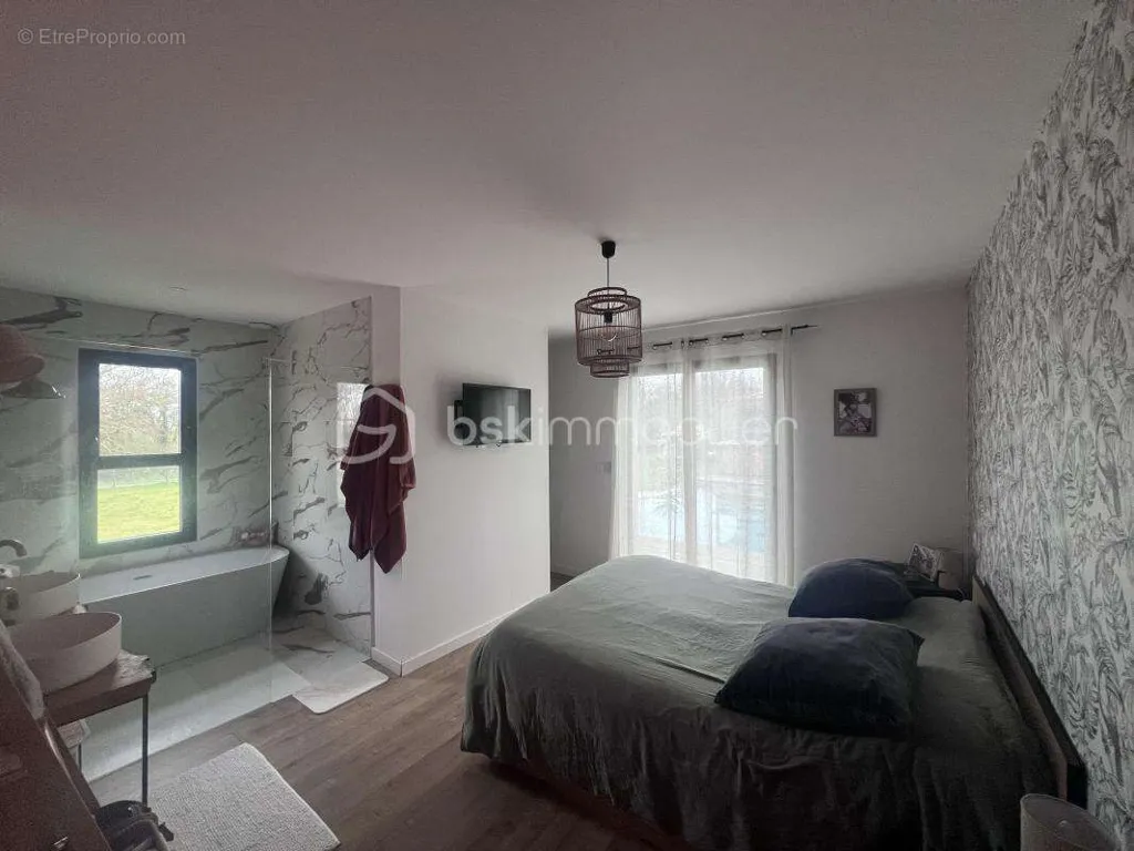 Chambres - Maison Contemporaine avec Piscine près de Coutras