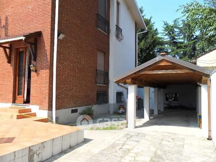 Extérieur - Triplex Villa with Pool in Borgo Vercelli