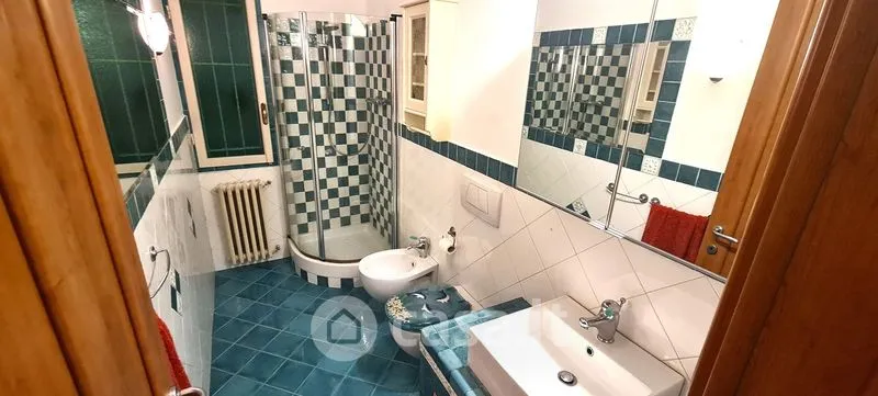 Salles de bain - Rustic Penthouse with South Terrace in Camogli