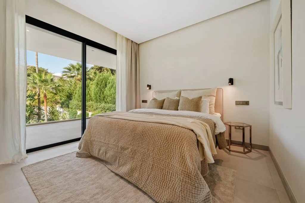 Chambres - Contemporary Villa with Pool in Nueva Andalucía