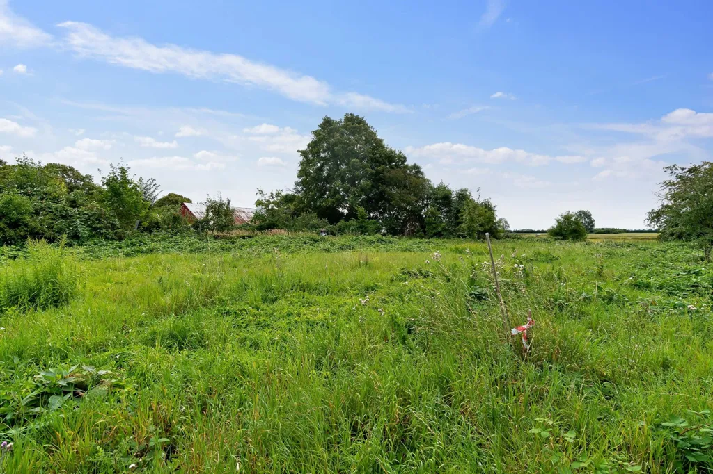 Jardin - Year-Round Plot with 5G Coverage in Store Heddinge