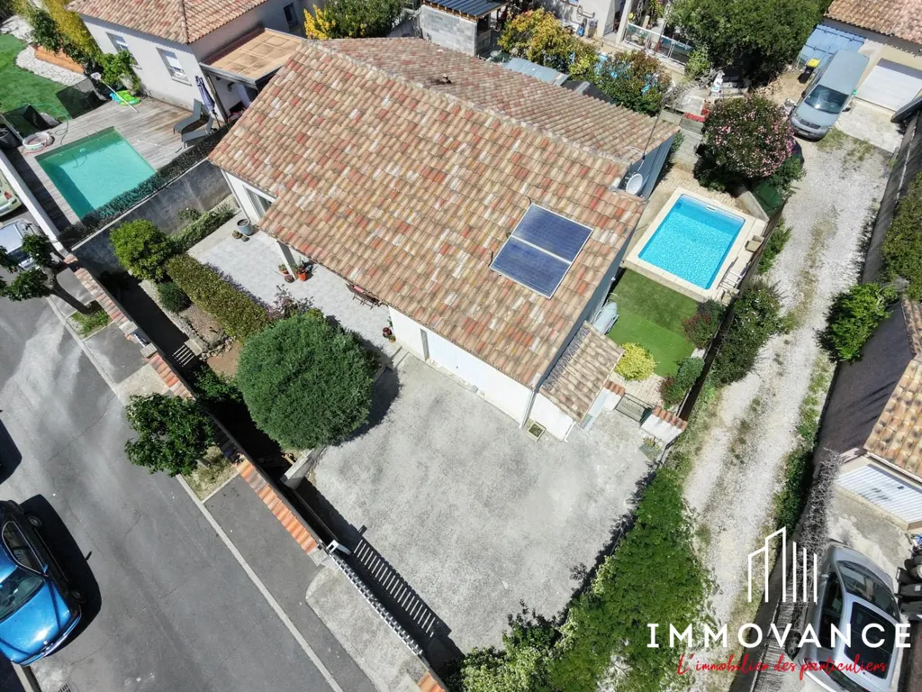 Vista aerea - Semi-detached Villa with Pool in Quiet Area