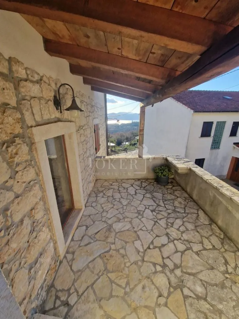 Terrass - Renovated Stone House with Pool in Mošćenička Draga