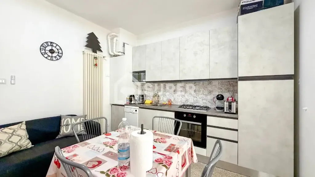 Köök - Fully Rented Flat with Balcony in Faenza