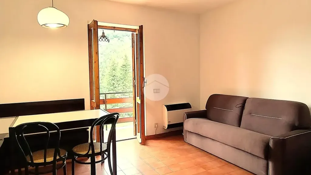 Elutuba - Apartment with Balcony in Filettino