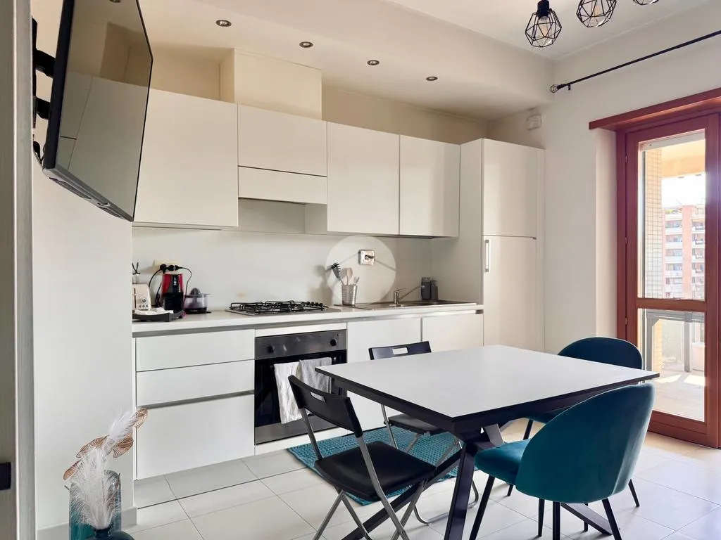 Sala da pranzo - Modern 2-Bedroom in Talenti, Rome