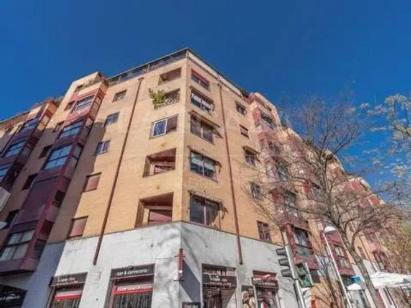 Välivaade - Corner Flat with Terraces in Imperial, Madrid