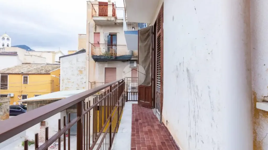 Balcon - Central Bivani with Balcony in Villabate