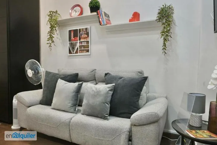 Soggiorno - Modern Studio with Central Location