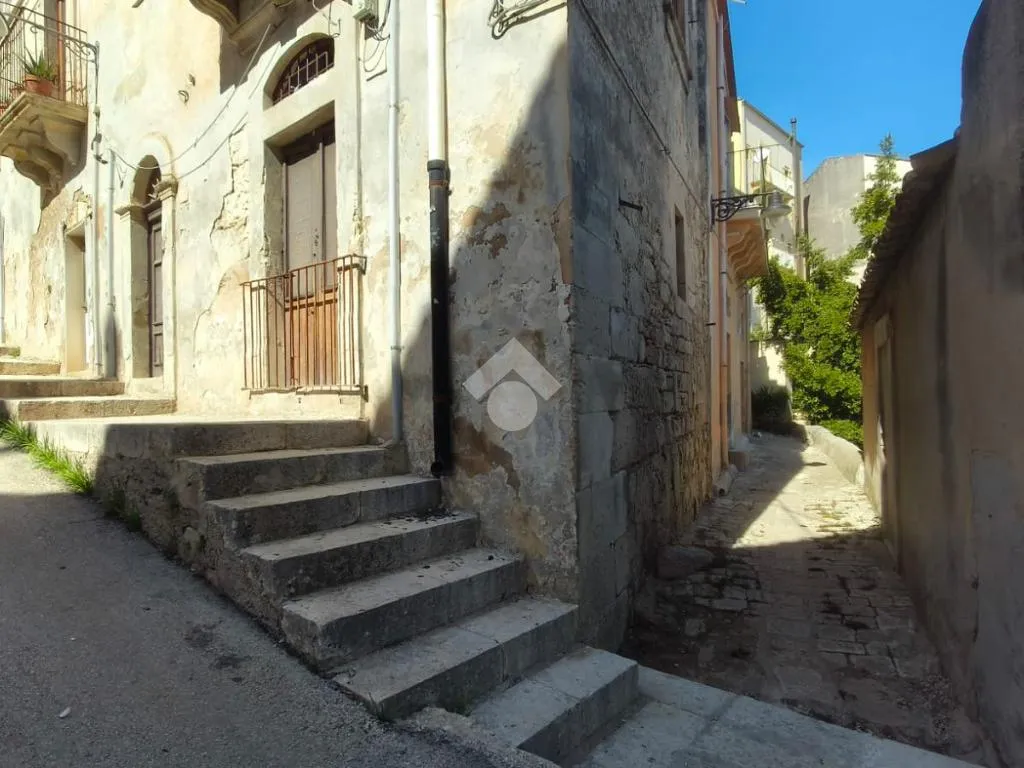 Toad - Independent House with Panoramic View in Ragusa