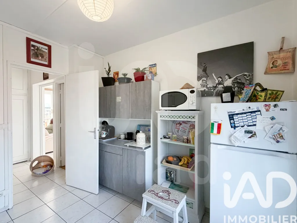 Cuisine - Appartement avec balcon et vue dégagée à Compiègne