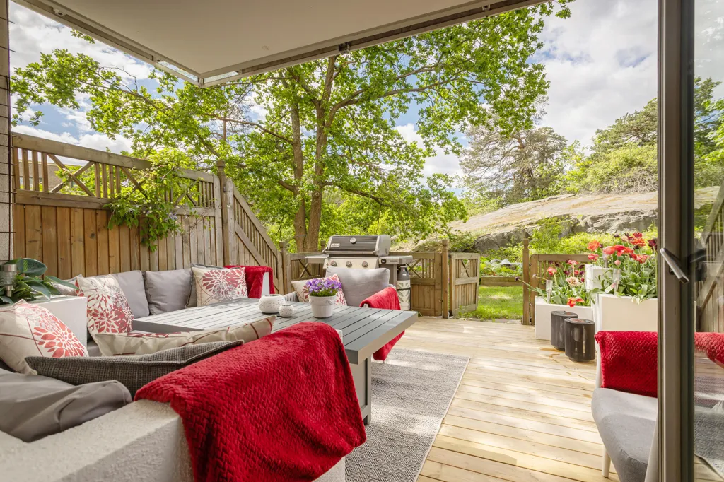 Terrasse - Bostadsrätt with Garden in Jungfrudansen