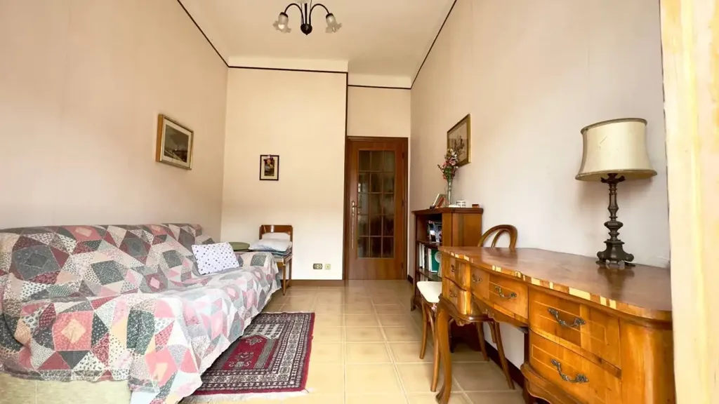 Séjour - Four-Bedroom Apartment with Balcony in Ancona