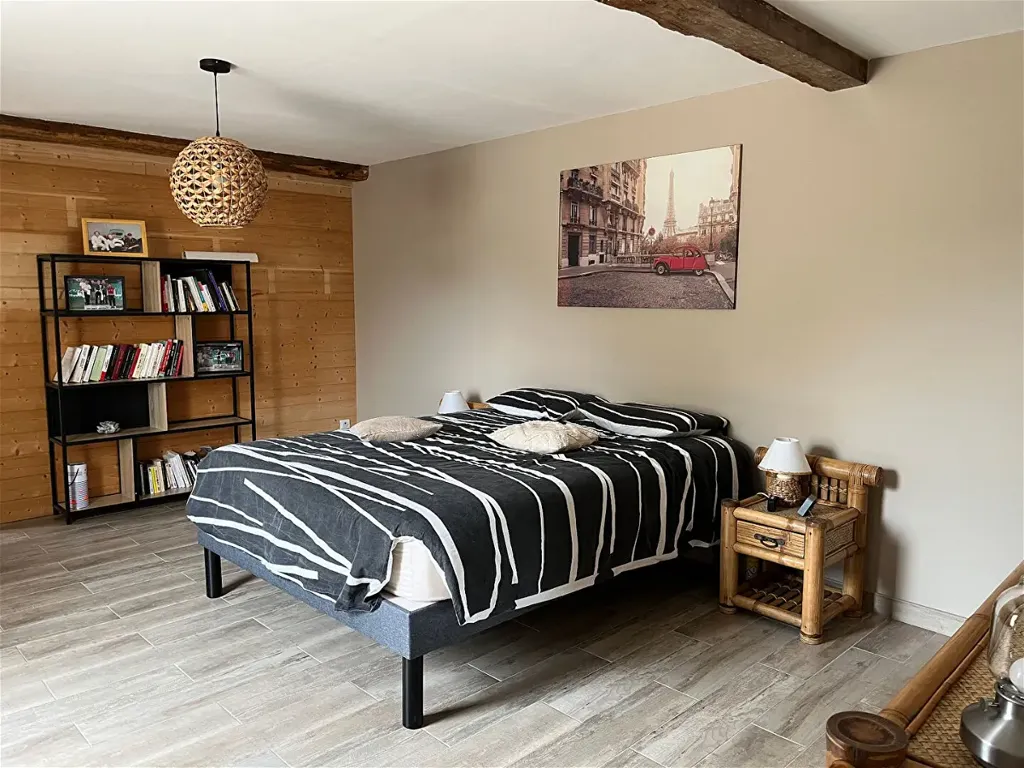 Maison 7 pièces à Dollot