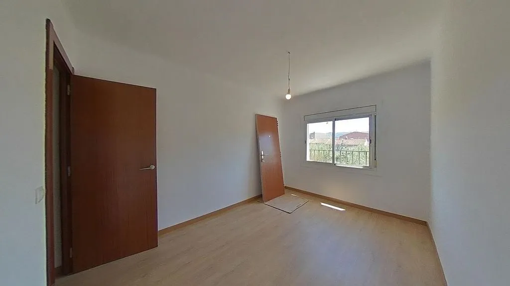 Toad - 3-Bedroom Apartment in Mollet del Vallès