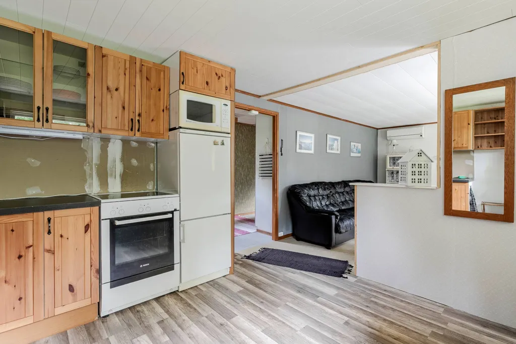 Kitchen - Cottage with Private Boat Dock in Olarp