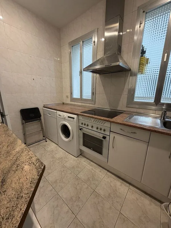 Cuisine - 3-Bedroom Flat with South Orientation in Chamberí