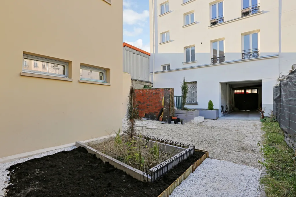 Jardin - Maison Neuve avec Jardin à Saint-Denis