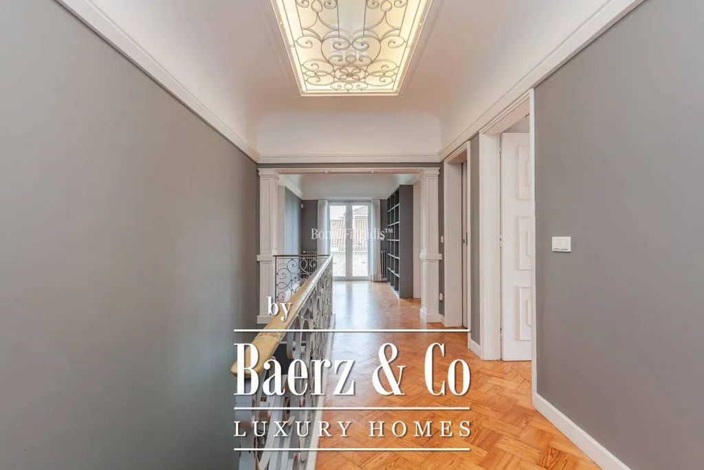 Esik - Six-Bedroom Villa with Pool in Belém, Lisbon