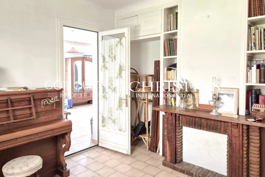 Elutuba - 1950s Villa with Potential in Capbreton