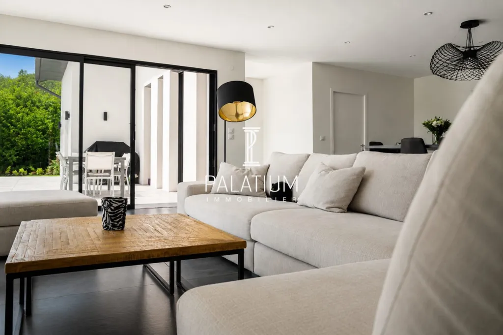 Soggiorno - Contemporary Villa with Pool in Gap