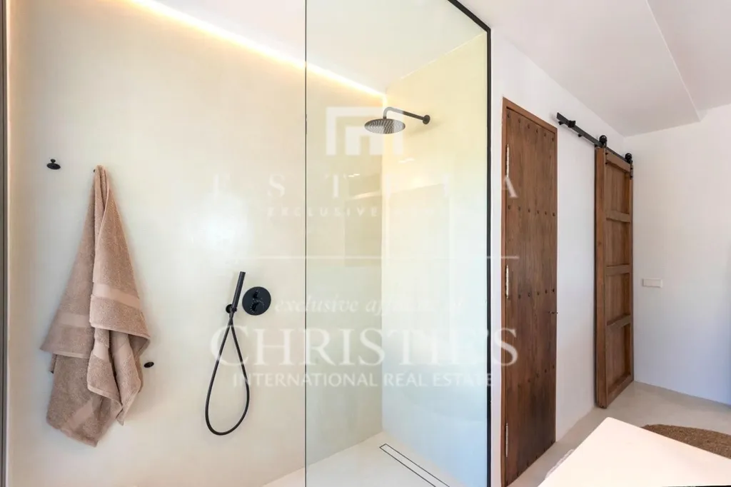 Salles de bain - Contemporary Villa with Pool in Cala Conta, Ibiza