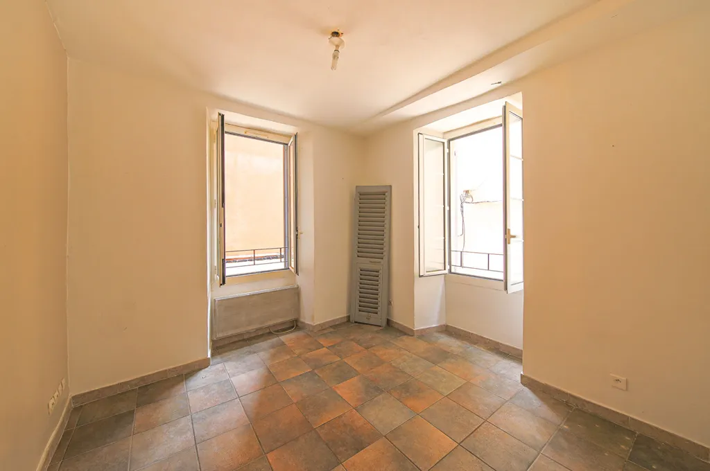 Toad - 2-Bedroom Apartment in Bastia Citadel