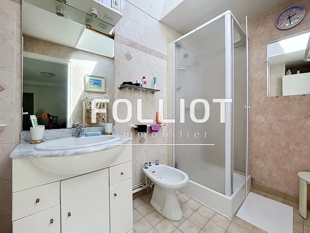 Bagni - House with Terrace in Gavray Sur Sienne