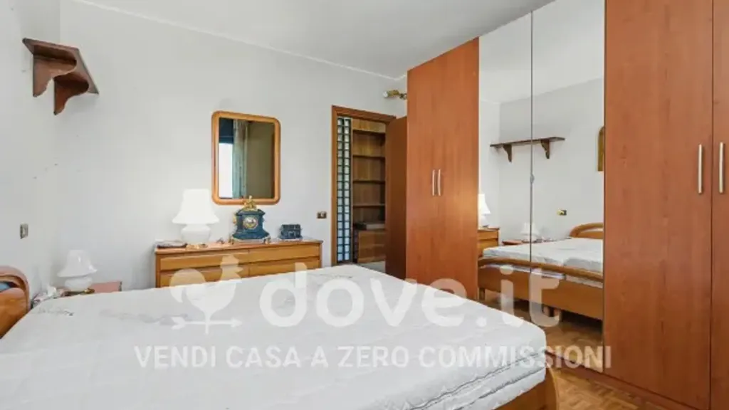 Camere da letto - Rusticated Apartment with Balcony in Ponte San Pietro