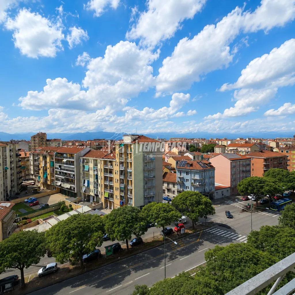 Rõdu - Apartment with Panoramic Terrace in Turin