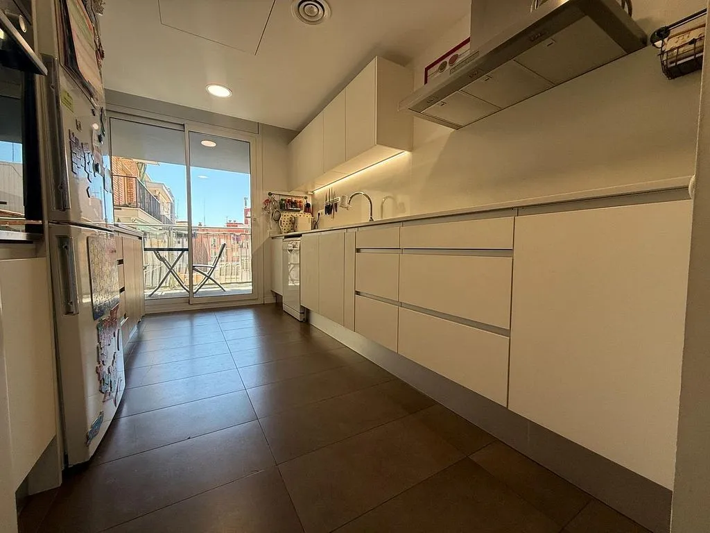 Köök - Luxury Flat with Terrace in Gavarra, Cornellà de Llobregat