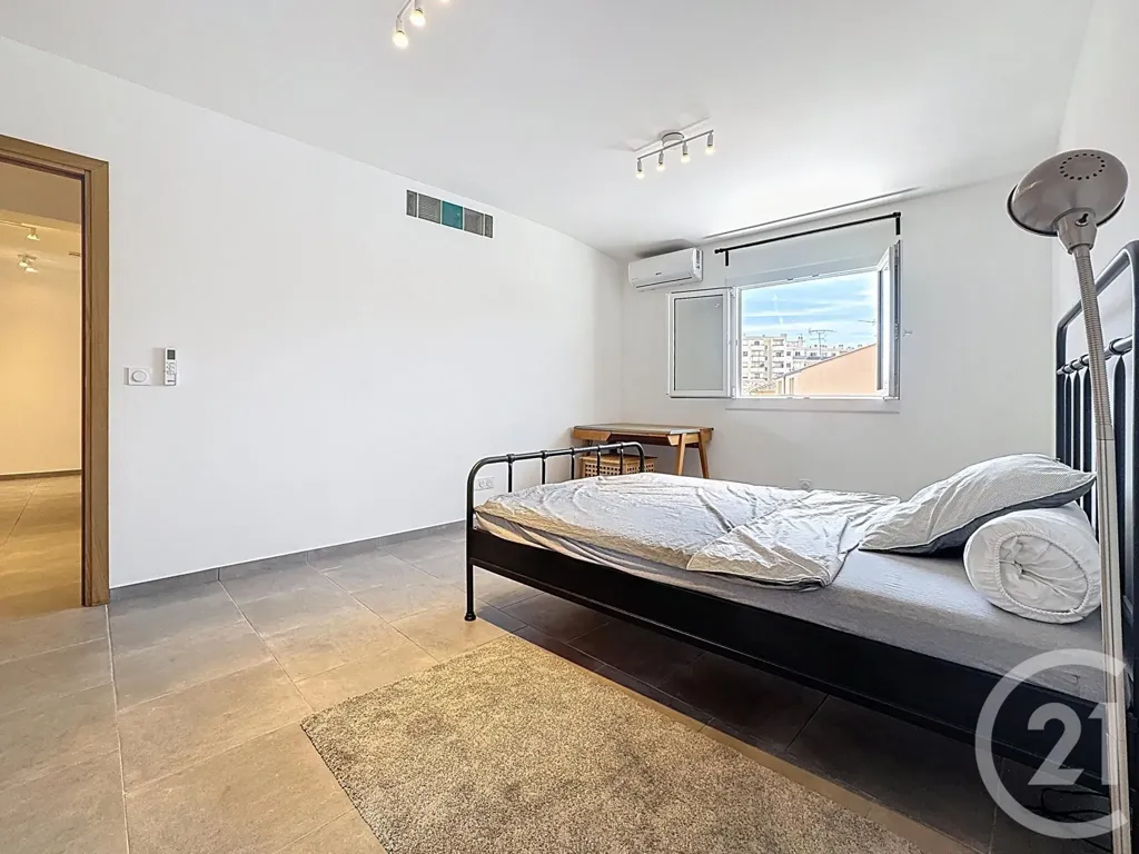 Chambres - Ensemble Immobilier avec Cour Privative à Nice Ouest