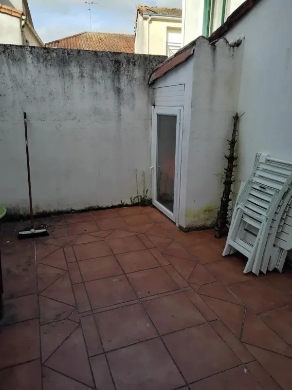 Aed - Duplex with Terrace in Les Herbiers Centre