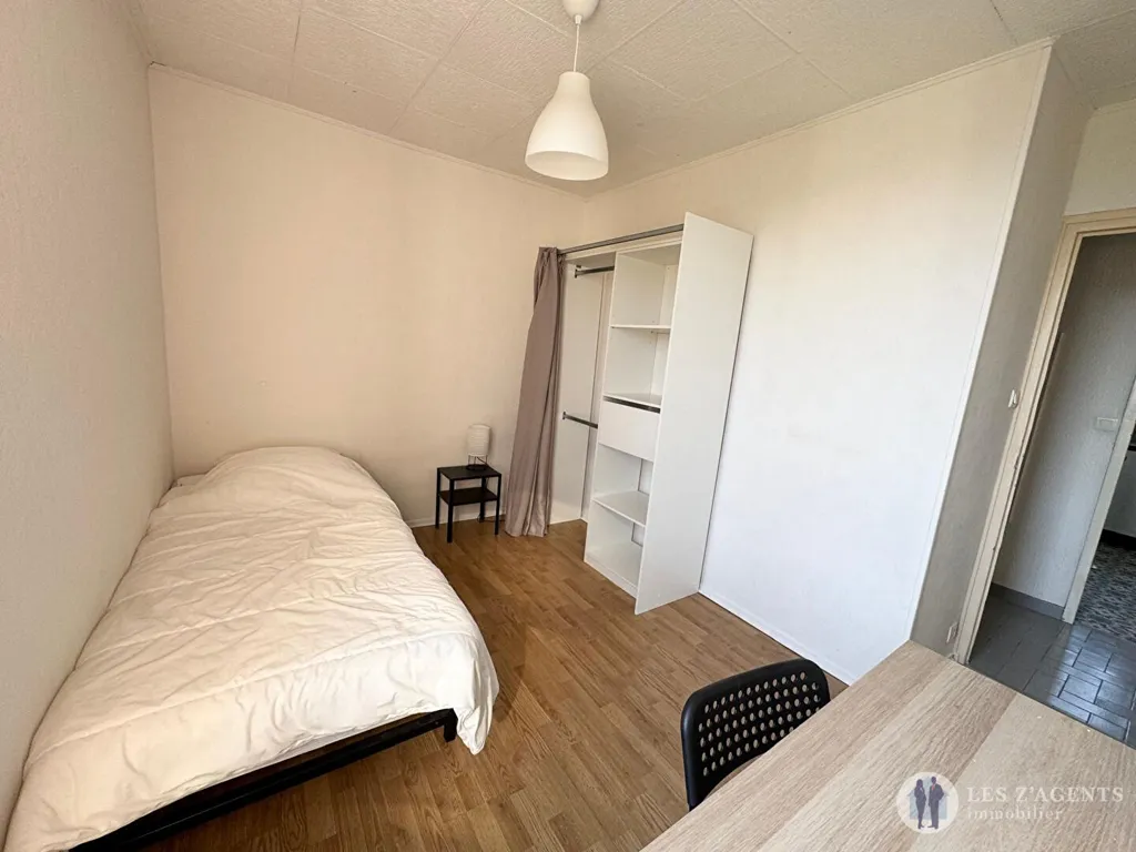 Bedrooms - Meubled 4-Bedroom Apartment with View in Saint-Martin-d'Hères
