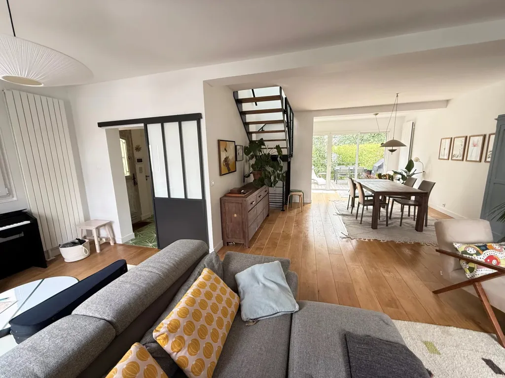 Séjour - Maison Familiale Rénovée avec Jardin à Clamart