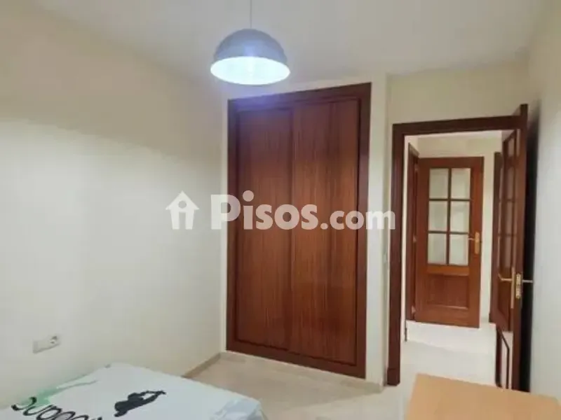 Magamistoad - Spacious Apartment with Balcony in Málaga