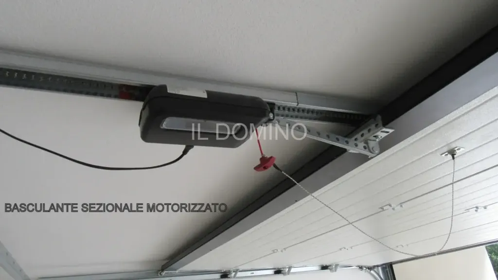 Garage - Modern Apartment with Solar Panels in Padua