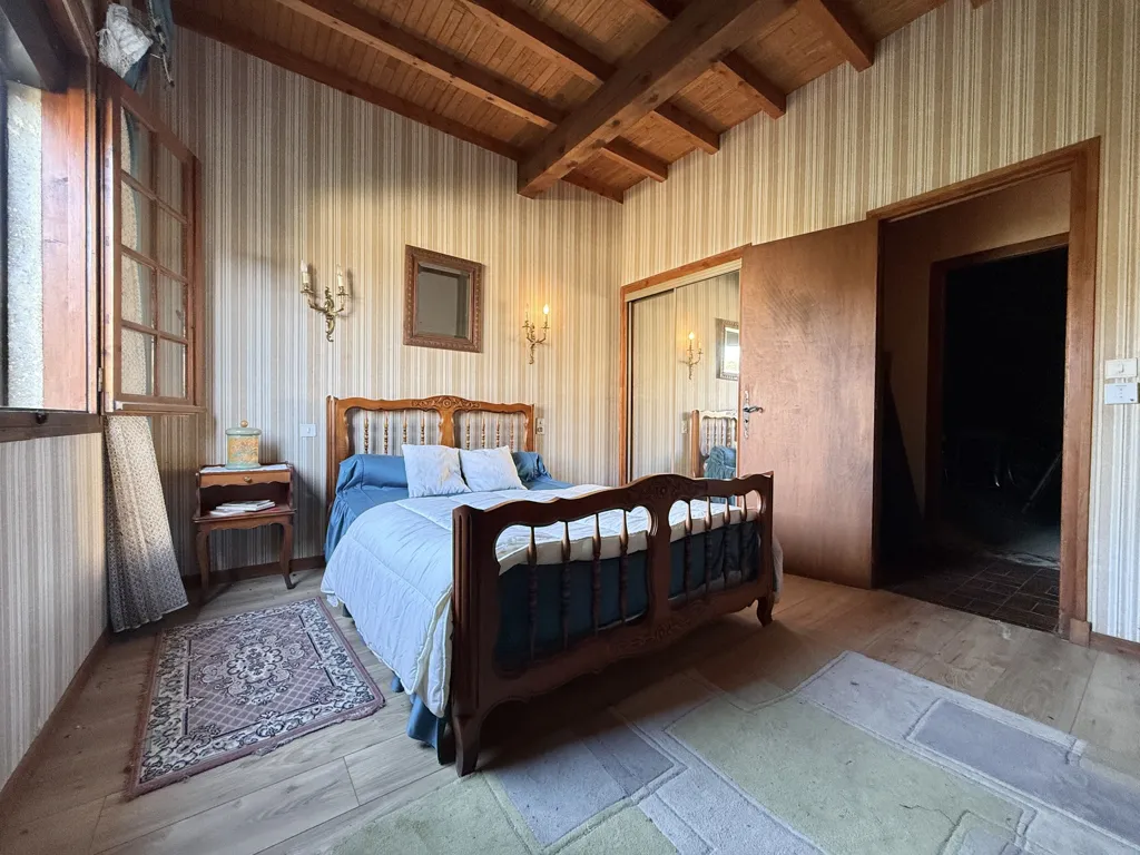 Bedrooms - Four-Face House with Mountain View in Rodès