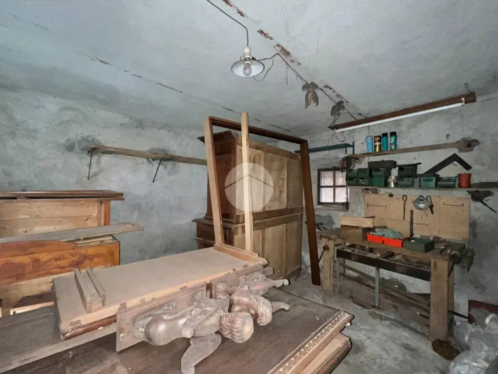 Lavanderia - Casa di corte da ristrutturare con box a Balangero
